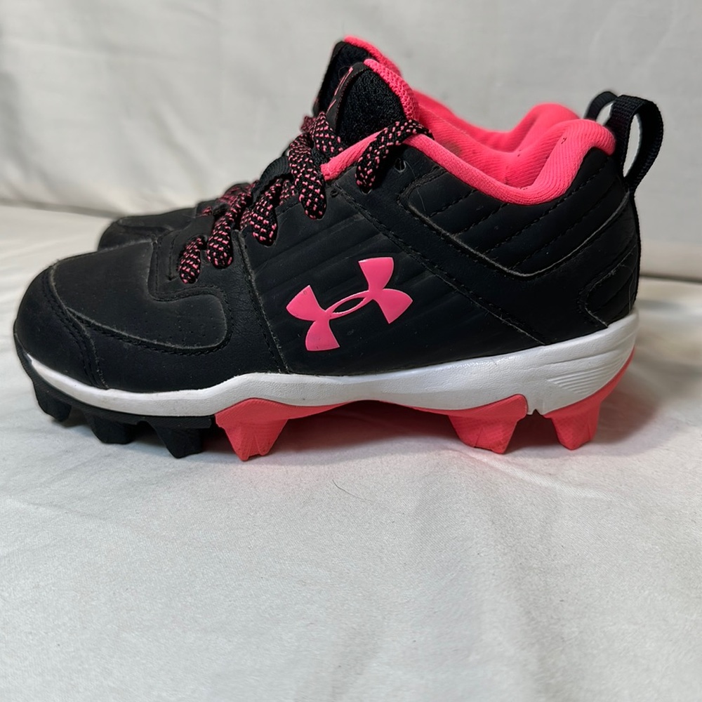 Under Armour Girls Cleats